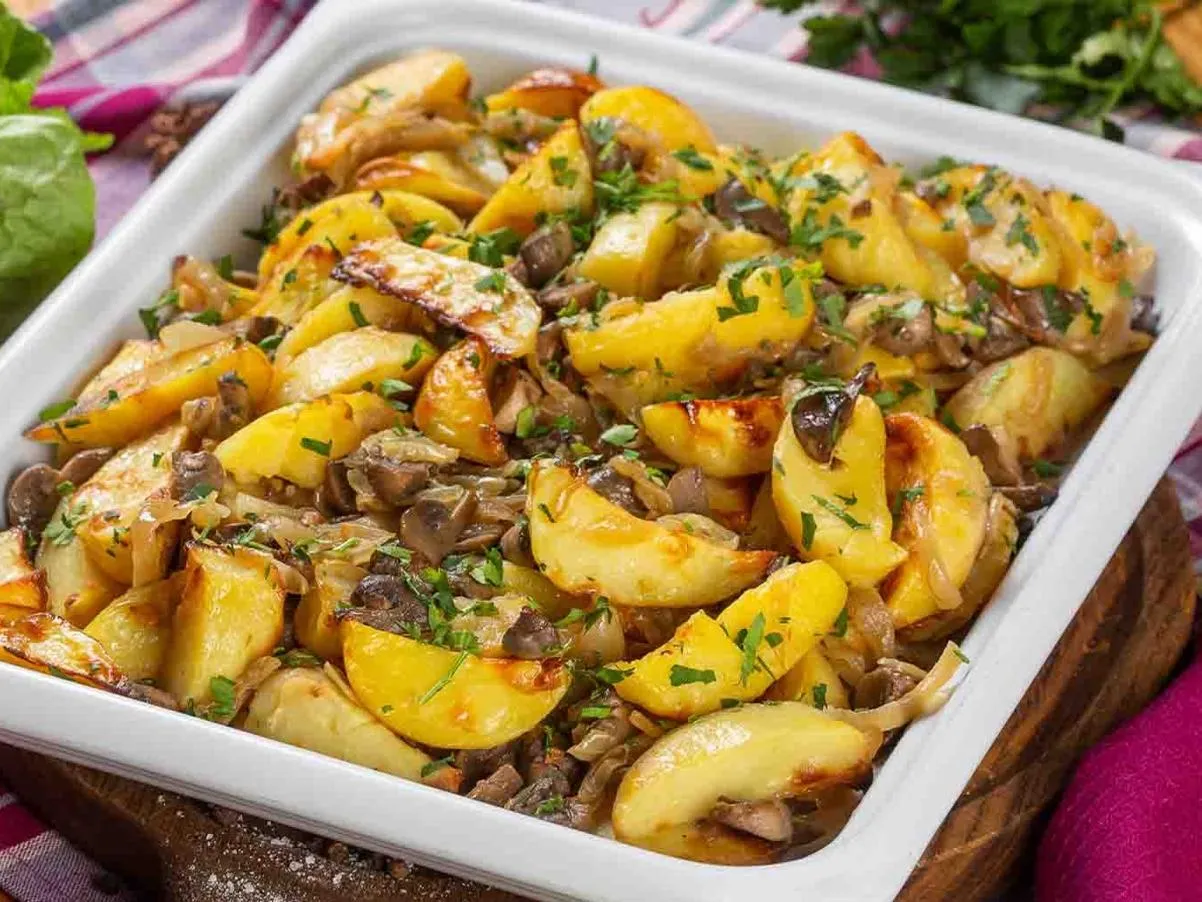Картофель жареный с грибами 