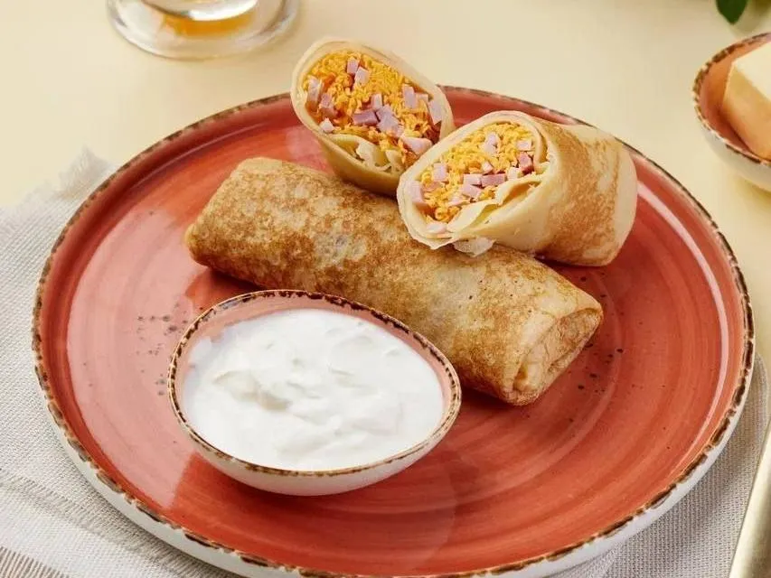 Блин с ветчиной и сыром